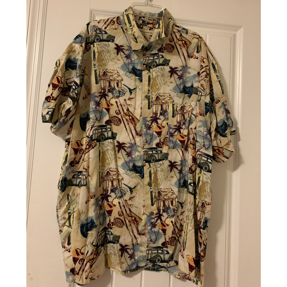 Musingwear mens size XL short sleeved button down hawaiian shirt cars fishing